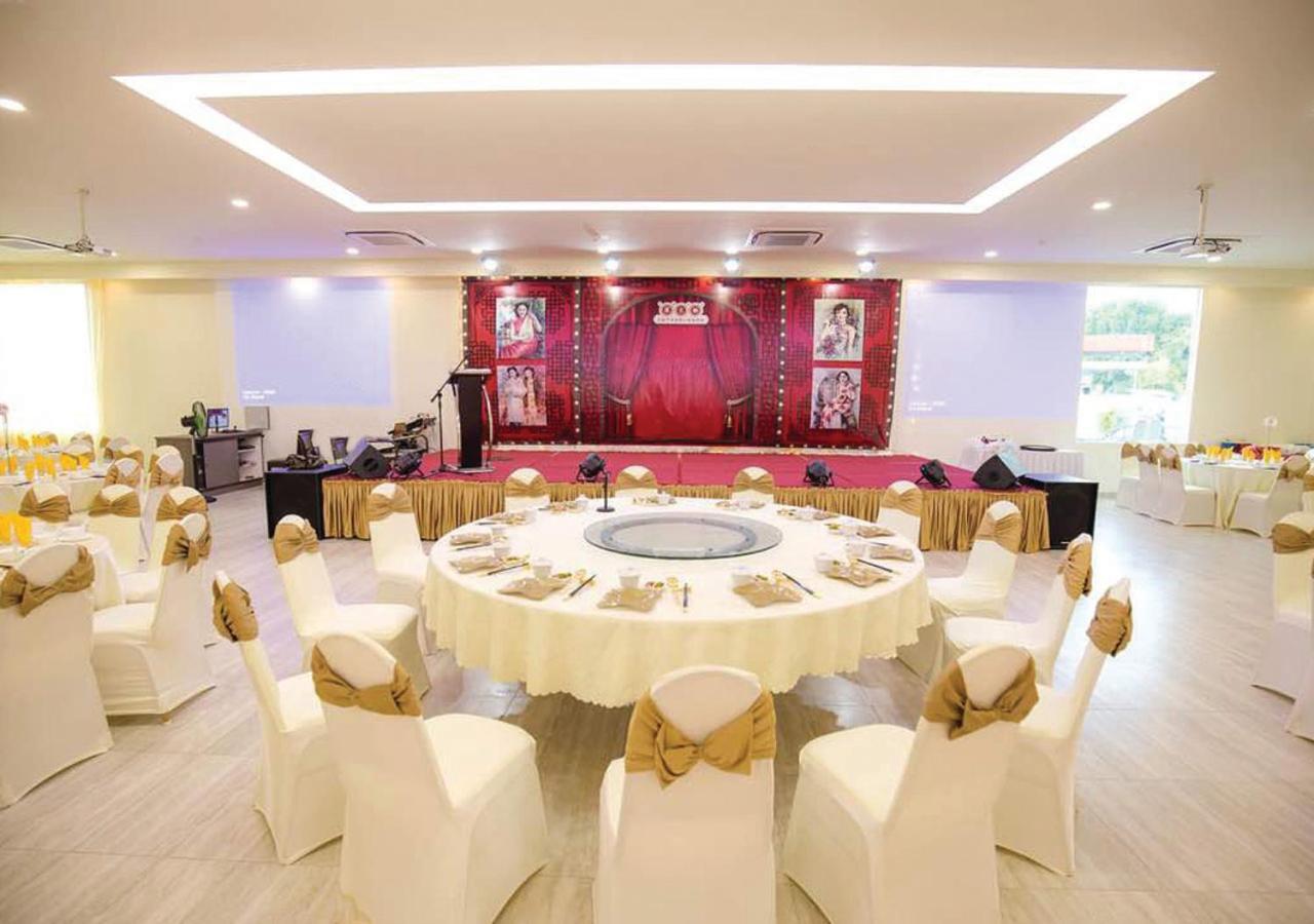 Angsoka Hotel Teluk Intan Kültér fotó